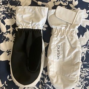 Burton ski/snowboarding mittens size S